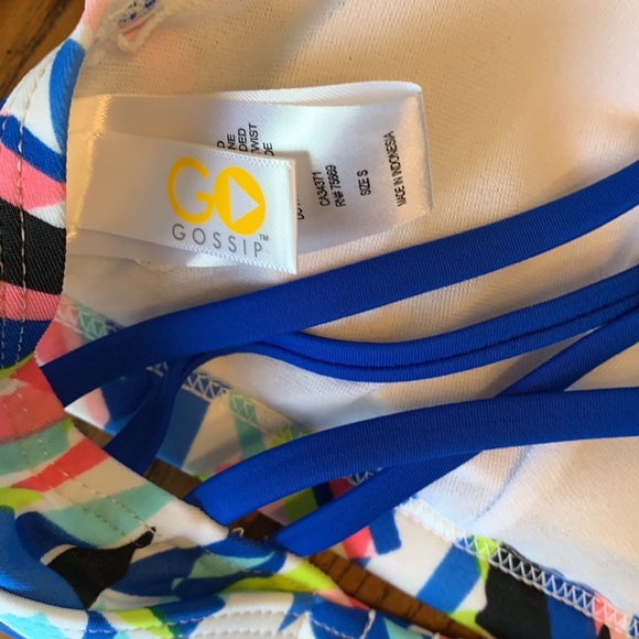 NWT Go by Gossip Crossed Signals Bikini Top Size S - Picture 6 of 6